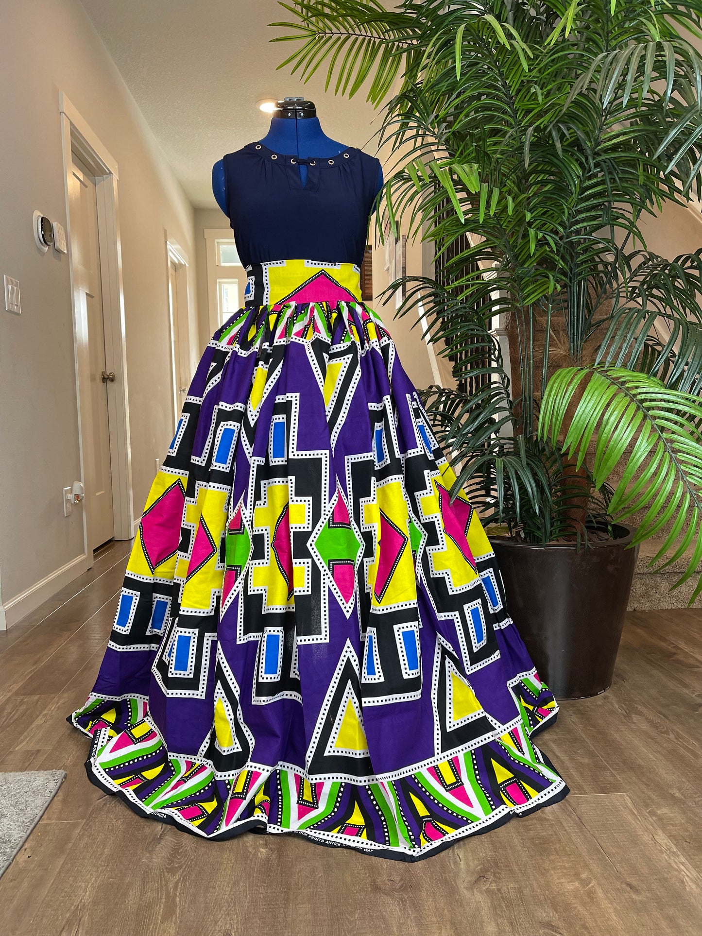 Bold Ankara High-Waist African Print Skirt – Handmade with Vibrant Wax Fabric/KM130