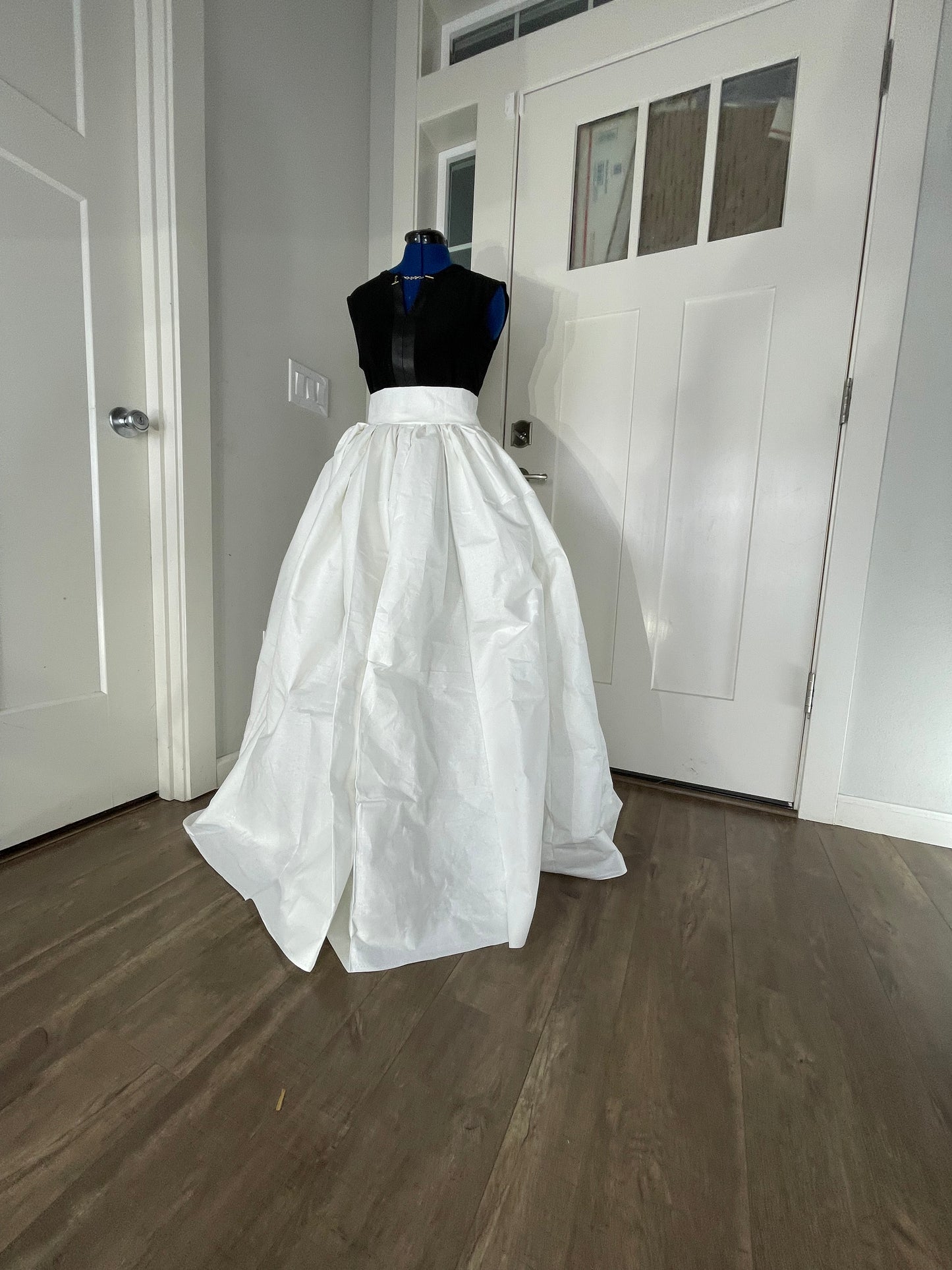 Bold Ankara High-Waist African Print Skirt – Handmade with Vibrant Wax Fabric/KM130