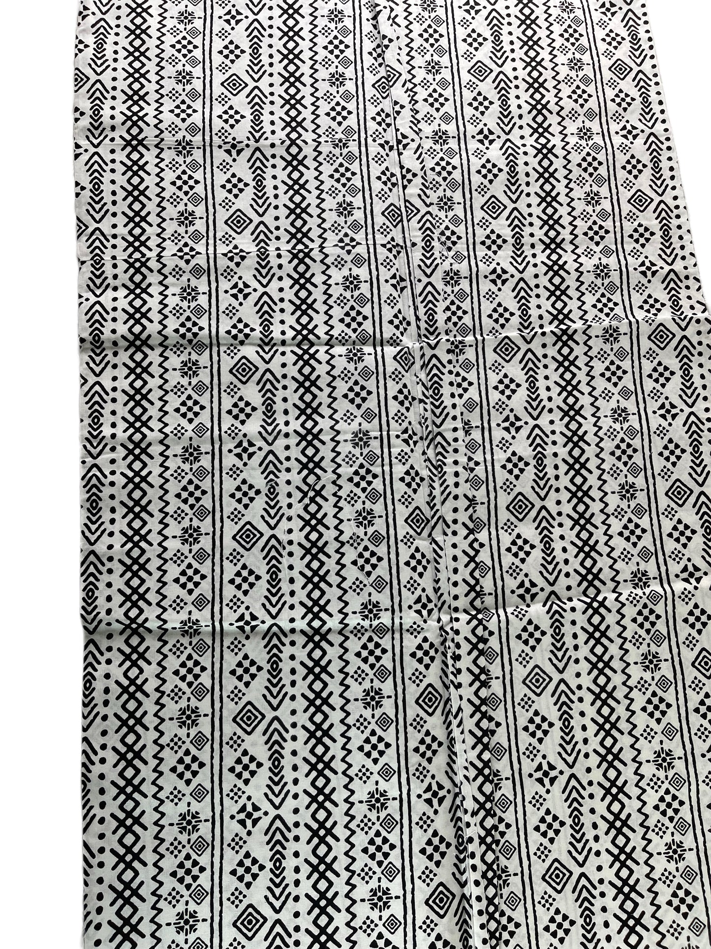 White and Black African fabric/Ankara fabric/African Wax Print/KM104