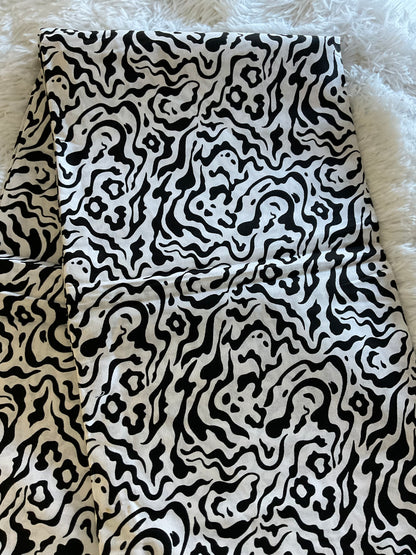 African fabric/Ankara fabric/ Danshiki/Danshiki fabric/African print/Ankara fabric for dress/ African textile for crafts/African Print/KM57/White and Black African Fabrics
