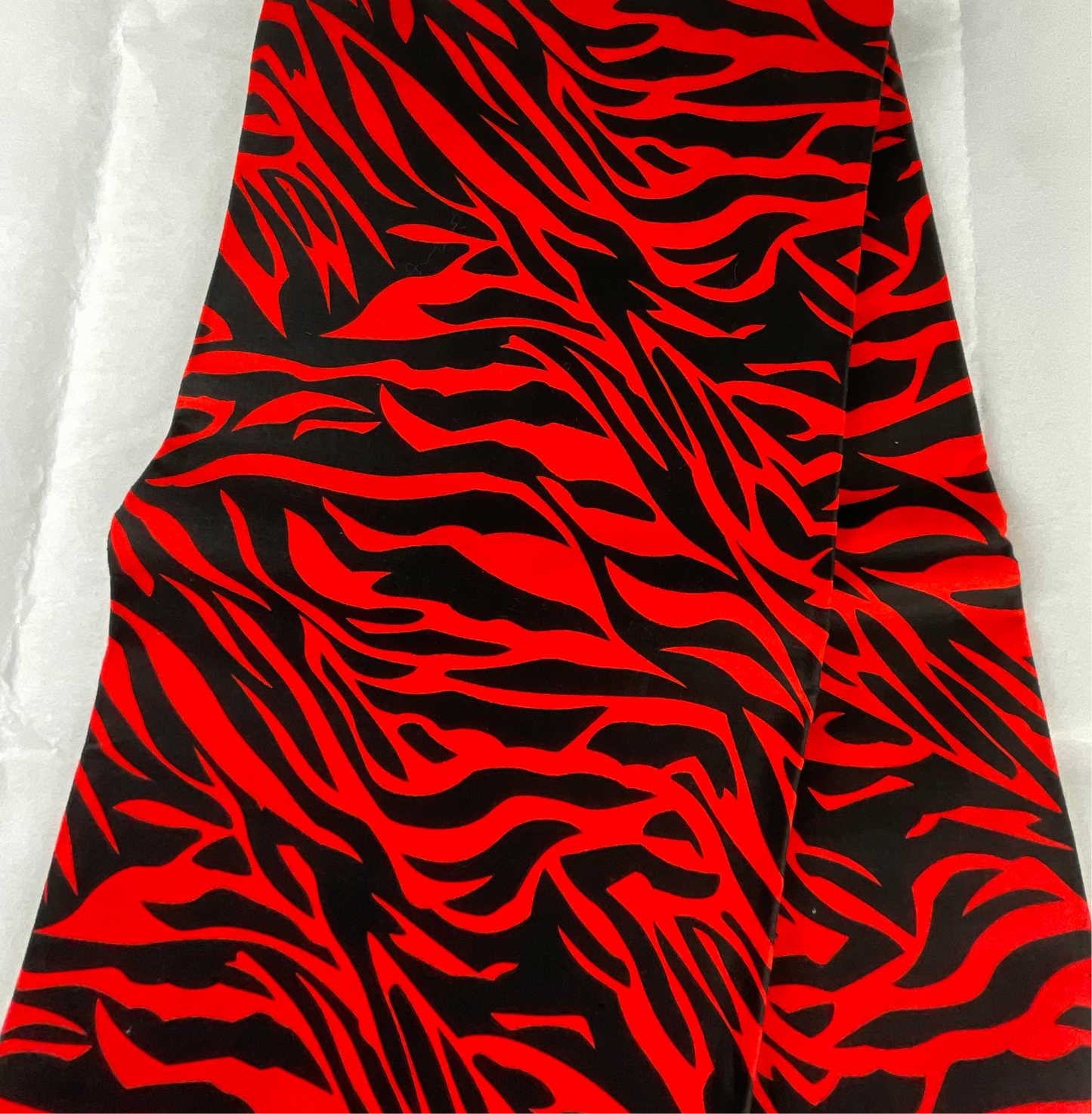 African wax/Ankara fabric/fabric/ Danshiki/Danshiki fabric/African print/Ankara fabric for dress/ African textile for crafts/African print for sewing/KM8A/Red and black african fabric/African fabric by the yard
