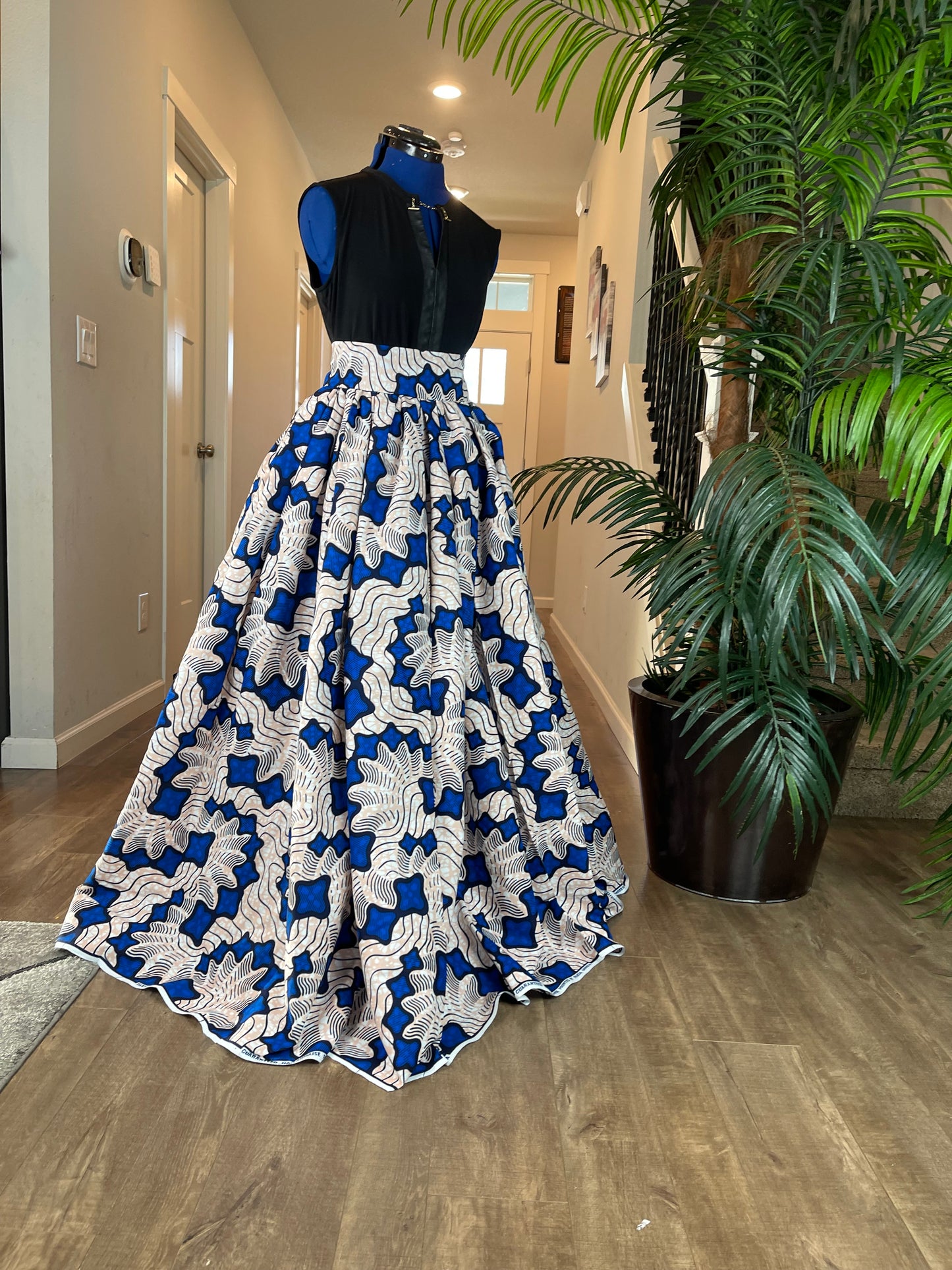 WHITE AND BLUE AFRICAN SKIRT/ANKARA SKIRT/AFRICAN CLOTHING/QT2