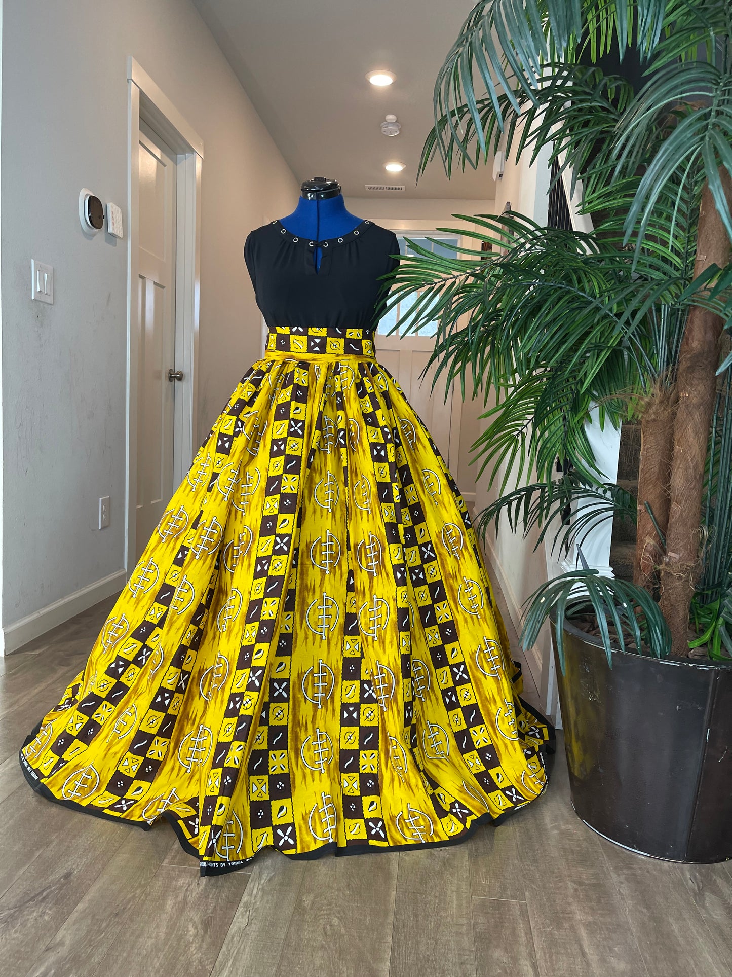 Bold Ankara High-Waist African Print Skirt – Handmade with Vibrant Wax Fabric/Ankara Skirt/African Skirt