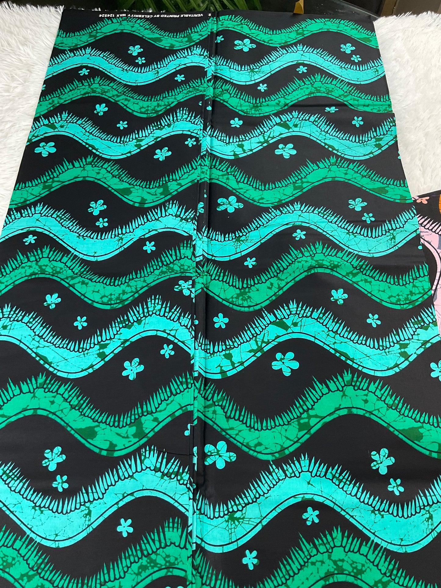 Ankara fabric/African fabric/Ankara fabric/Danshiki fabric/African print/Ankara fabric for dress/ African textile for crafts/African print for sewing/KM72