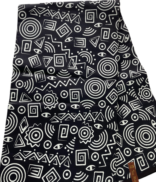 African Fabric/Ankara-White and Black/100% Cotton Fabric/African Wax Print/KQ57