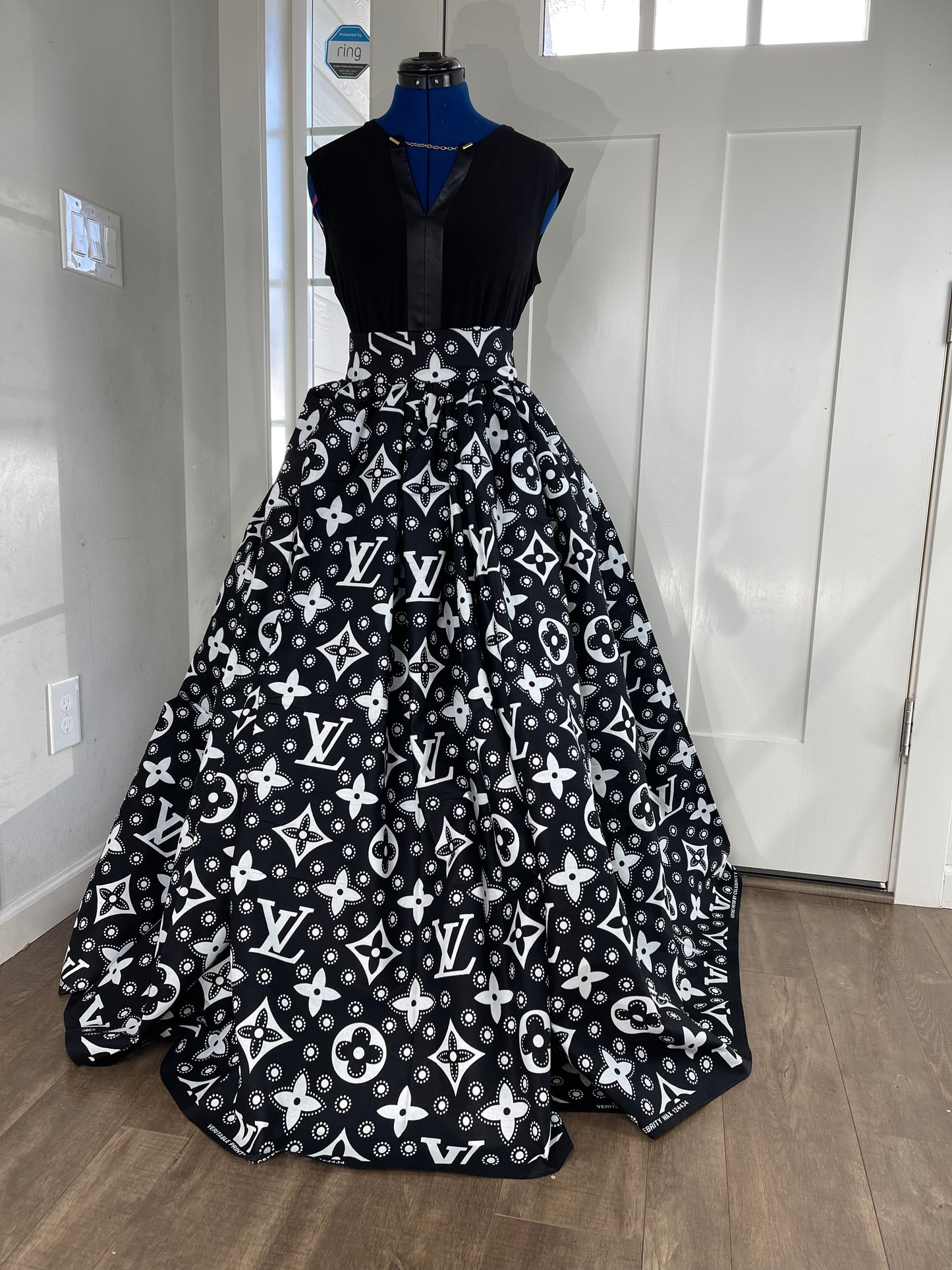 African Skirt With Pockets/Ankara Skirt/African Clothing/Black and White Skirt.