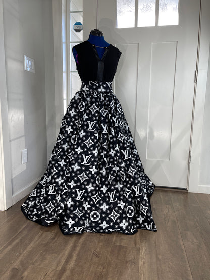 African Skirt With Pockets/Ankara Skirt/African Clothing/Black and White Skirt.