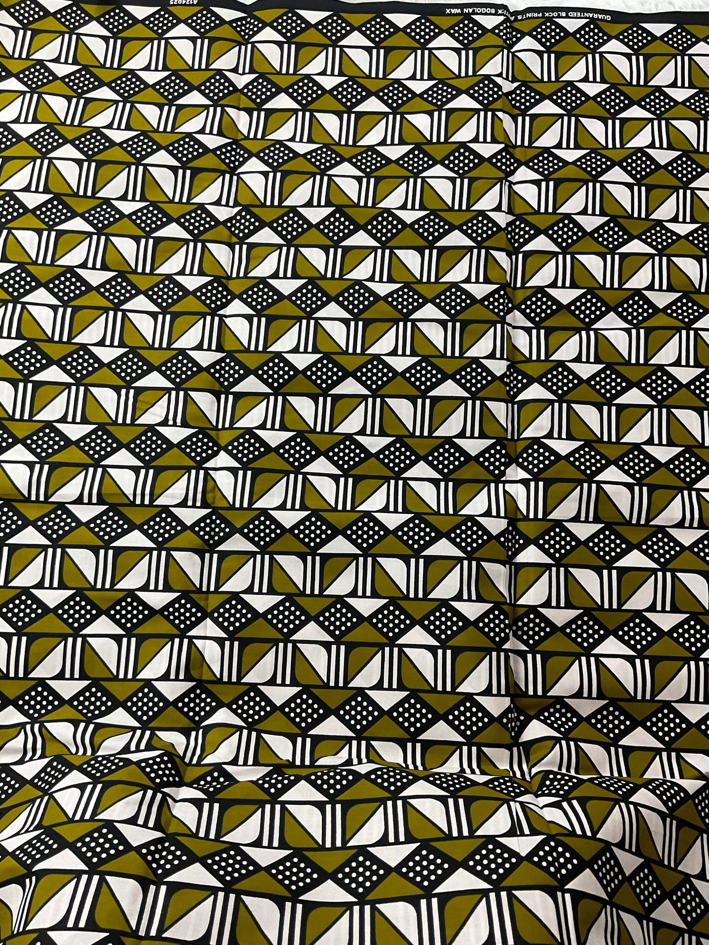 African Print Fabric/Ankara-Olive,White and Black Triangle Design/By The Yard/African Fabric/Danshiki Fabrics /African headwrap/VY3/Fabric