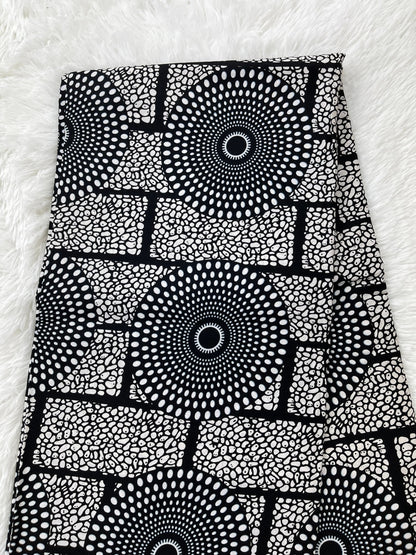 African Fabric/African prints/ Ankara fabric/ African fabric by the yard/ Wax prints/ African fabric for apparels/MK710/White and Black Fa