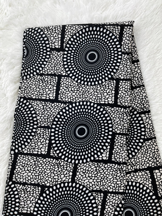 African Fabric/African prints/ Ankara fabric/ African fabric by the yard/ Wax prints/ African fabric for apparels/MK710/White and Black Fa
