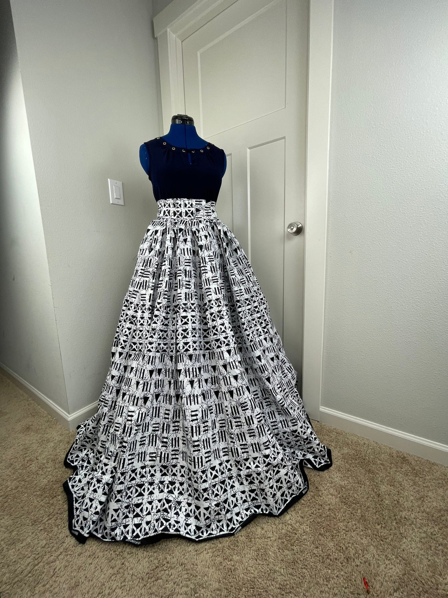 African skirt/ African women clothing/ Ankara maxi skirt/ African print skirt/ Ankara long skirt/ blue skirt/African skirt/FK2/White Skirt/L