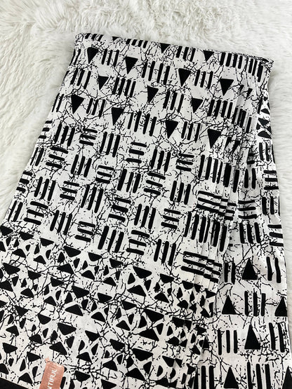 African Fabric/African prints/ Ankara fabric/ African wax/ African fabric per yard/African fabric 6 yards/MK888/Whiteand Black African Fabri