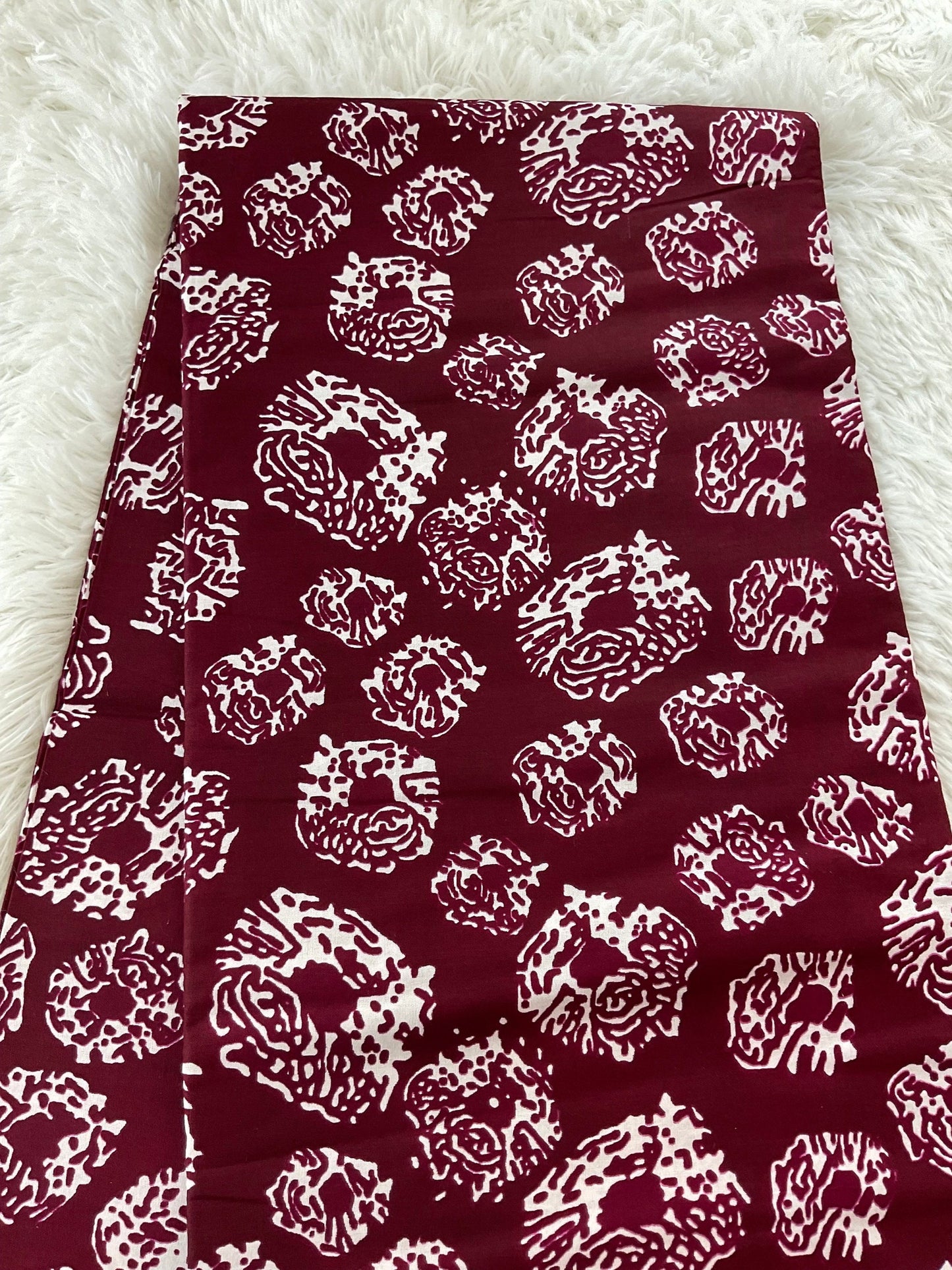 African Fabric/African prints/ Ankara fabric/ African fabric by the yard/ Wax prints/ African fabric for apparels,skirts,patchedwork/MK709/W